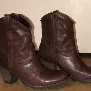 Women’s Frye boots